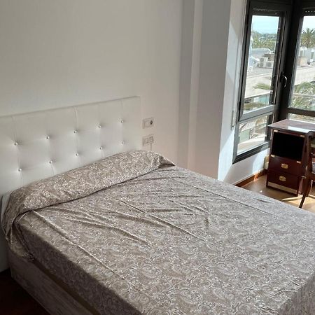 Apartment With Sea Views Next To The Beach Of Mar Bella バルセロナ エクステリア 写真