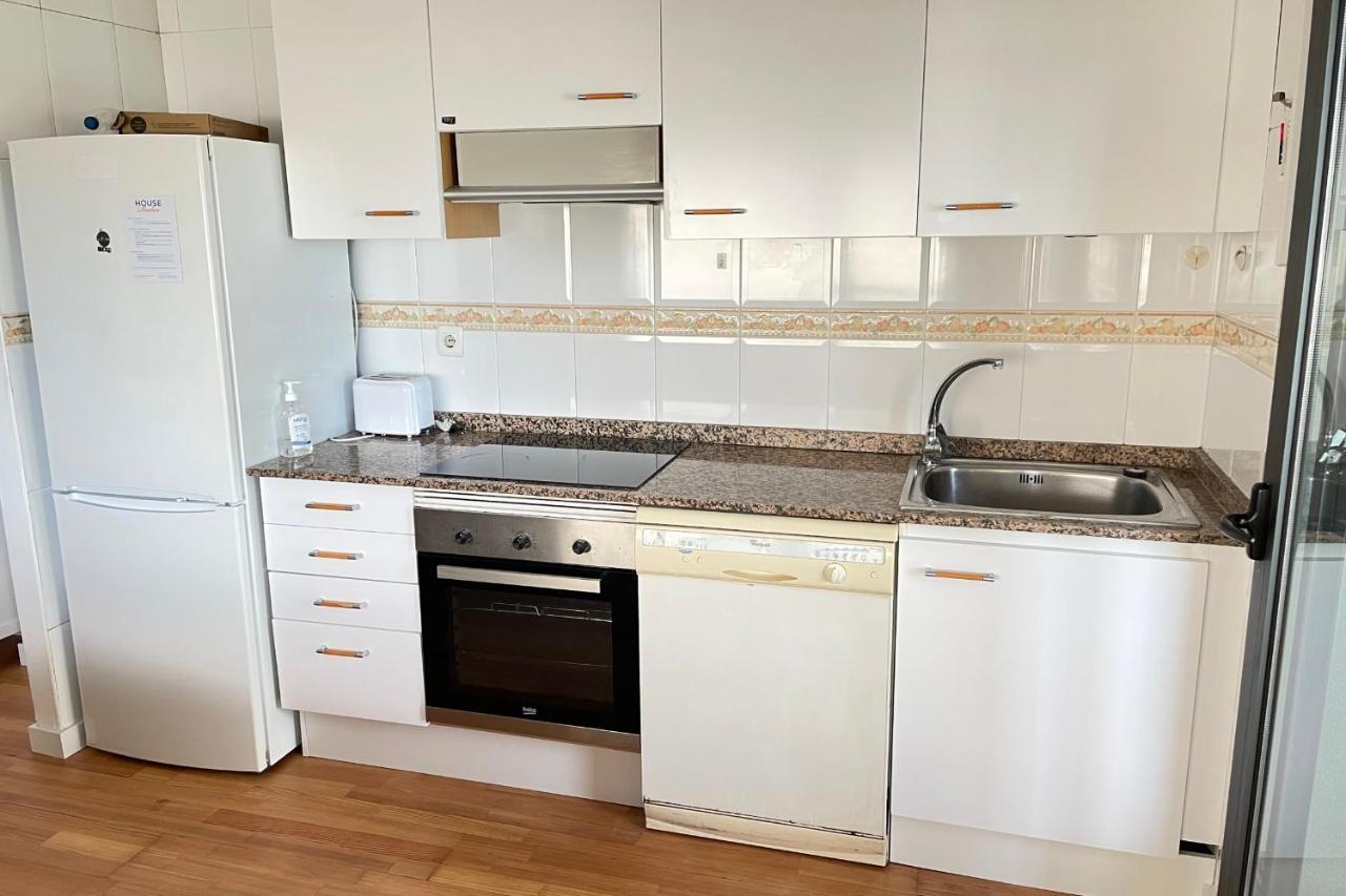 Apartment With Sea Views Next To The Beach Of Mar Bella バルセロナ エクステリア 写真