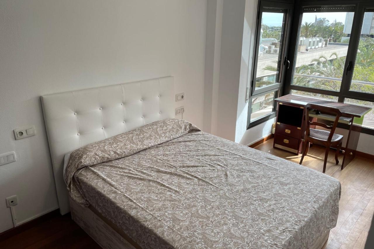 Apartment With Sea Views Next To The Beach Of Mar Bella バルセロナ エクステリア 写真