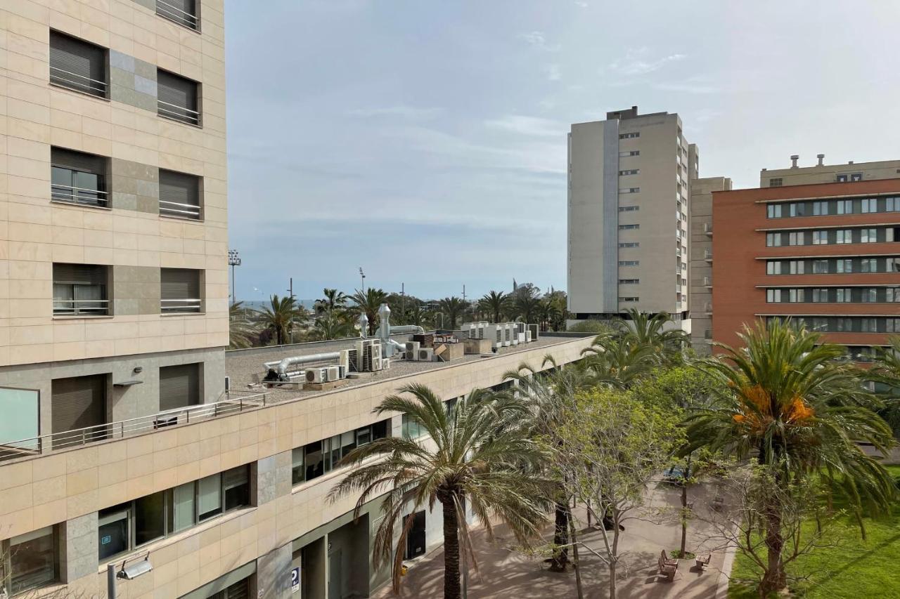 Apartment With Sea Views Next To The Beach Of Mar Bella バルセロナ エクステリア 写真